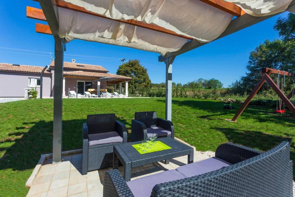 Modern House With Private Pool Villa Žminj Kültér fotó
